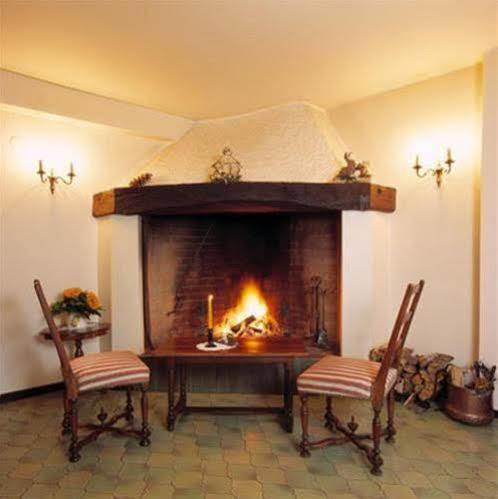 Hotel Les Vieux Toits Neuchâtel Eksteriør billede